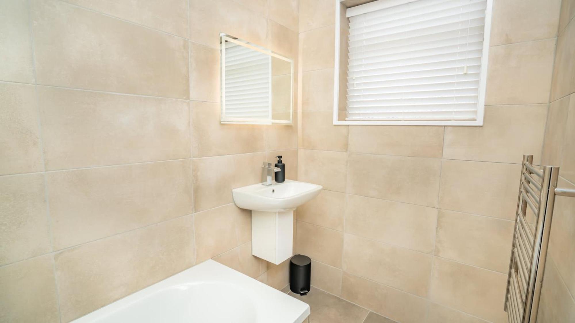 Fabulous 2 Bedroom In Centre Appartement *