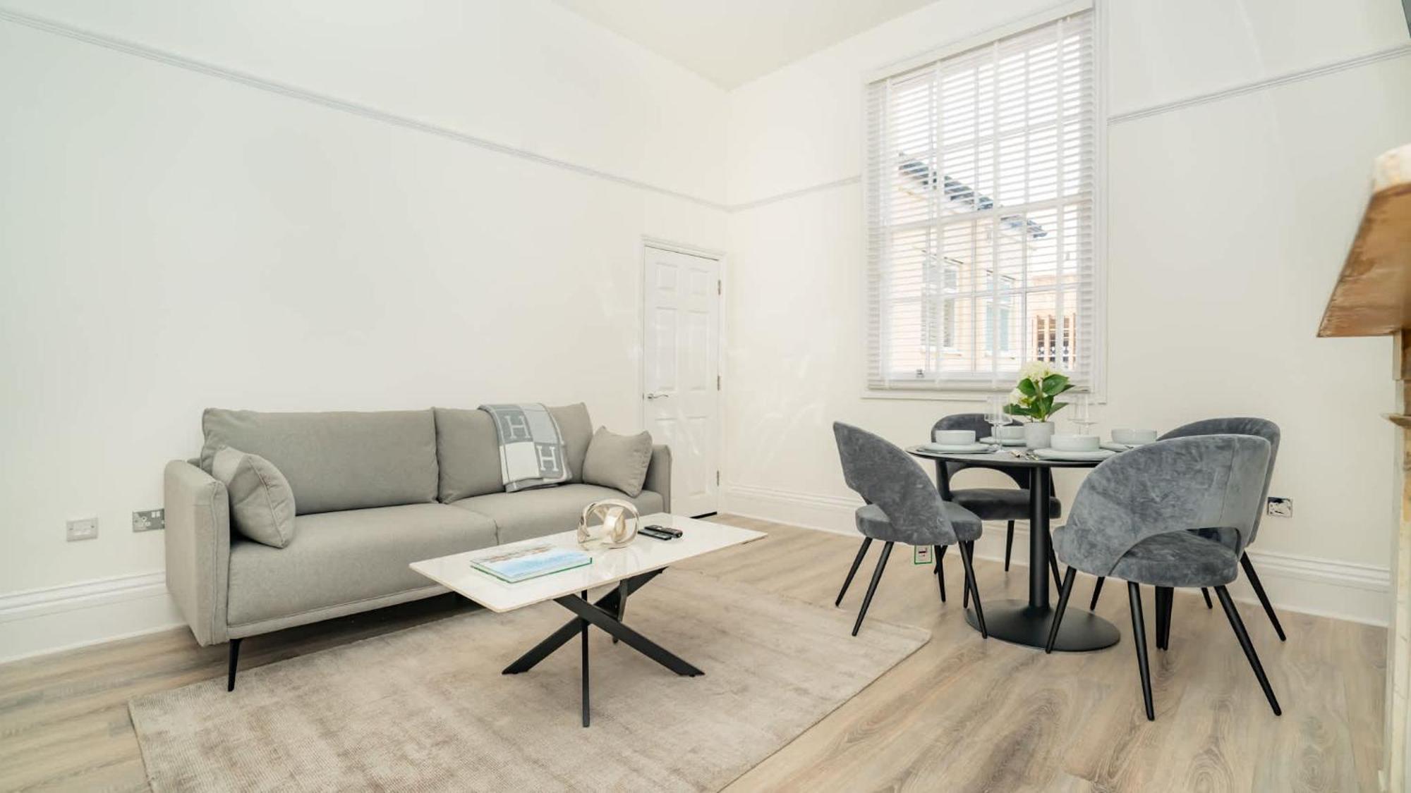 Fabulous 2 Bedroom In Centre Appartement Cheltenham
