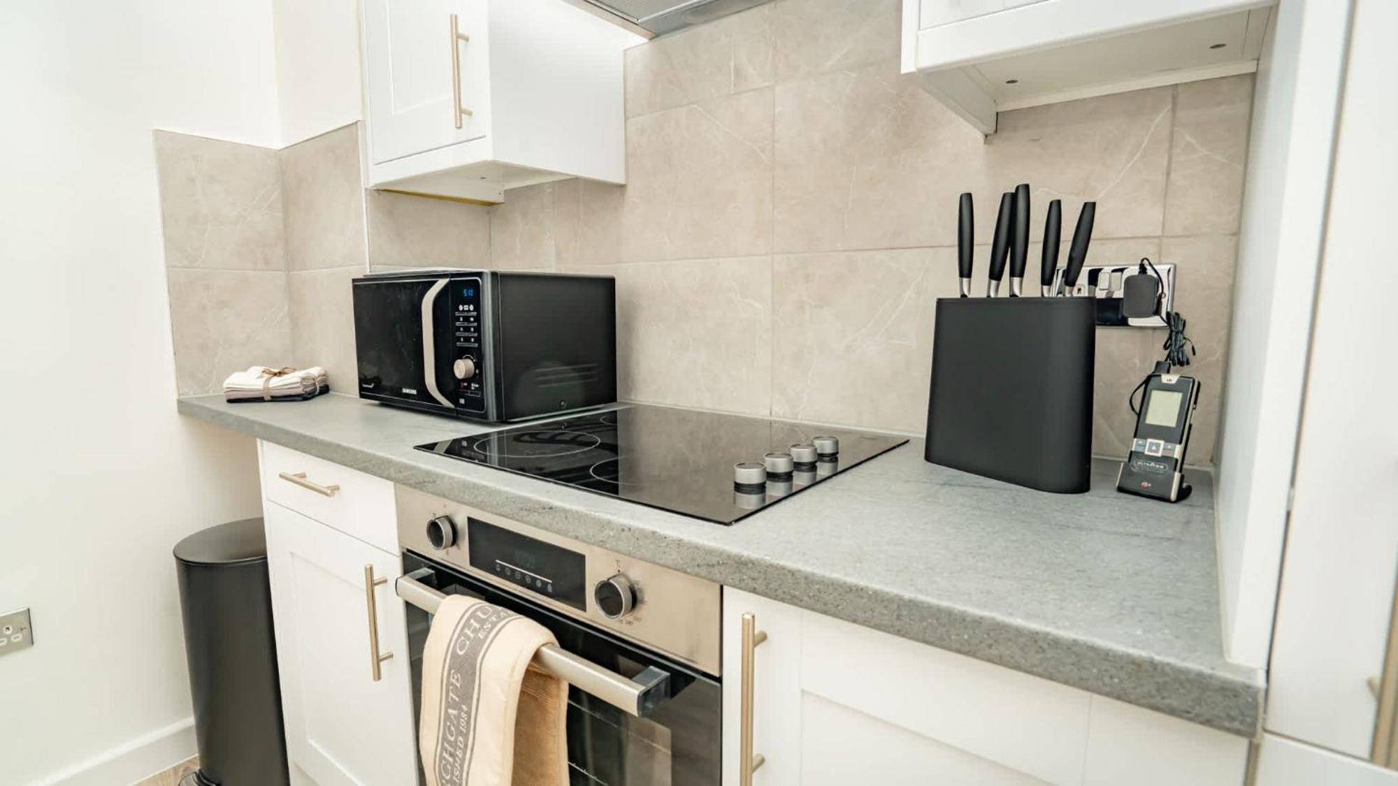 Fabulous 2 Bedroom In Centre Appartement *