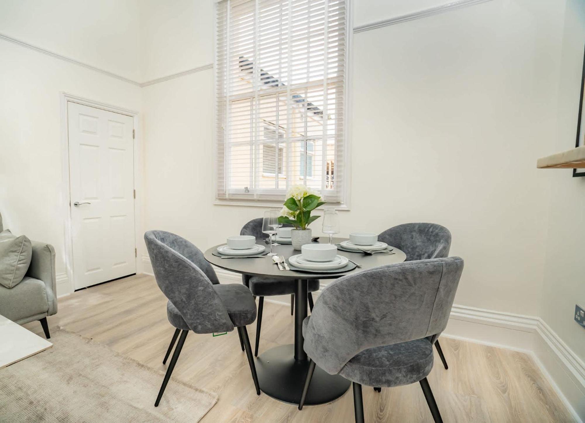 Appartement Fabulous 2 Bedroom In Centre